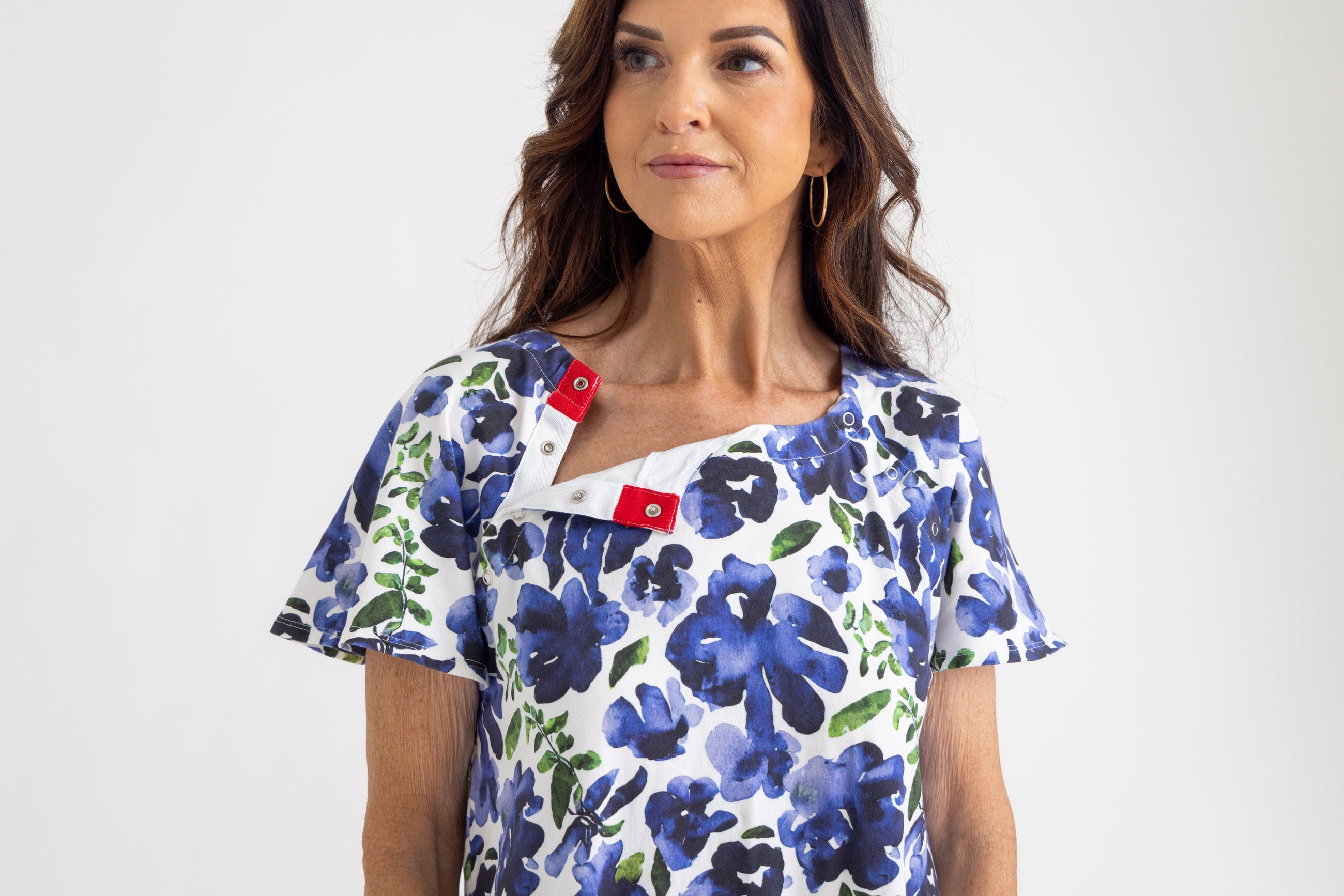 Hospital gown with snaps