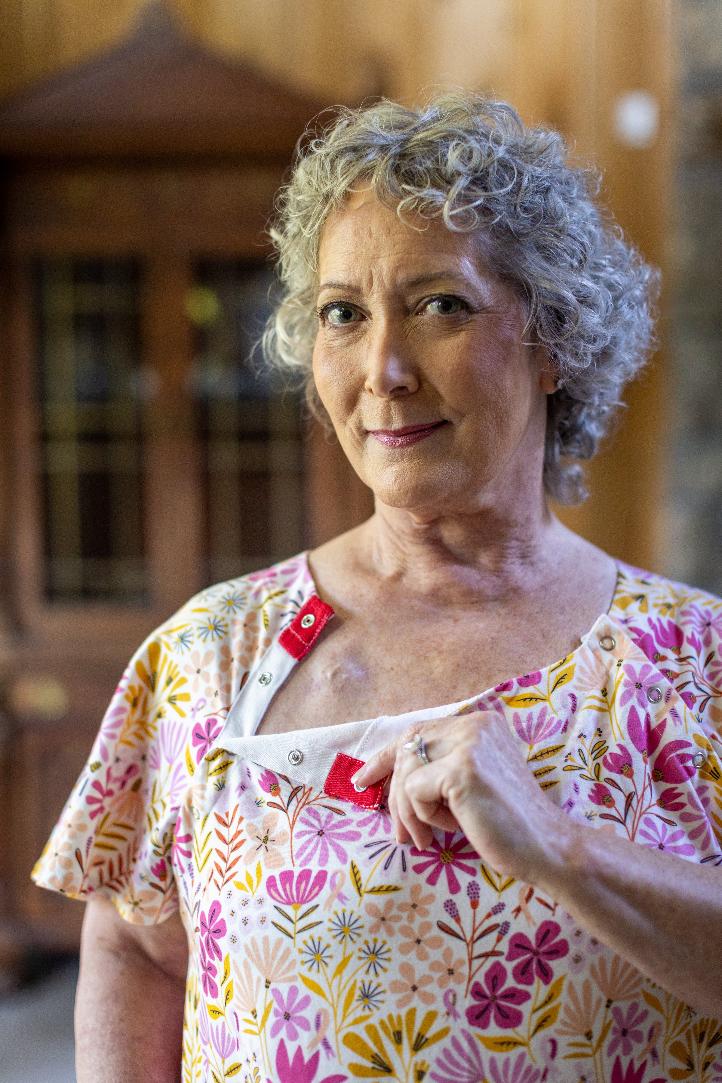 Luxury hospital gown for women with breast cancer