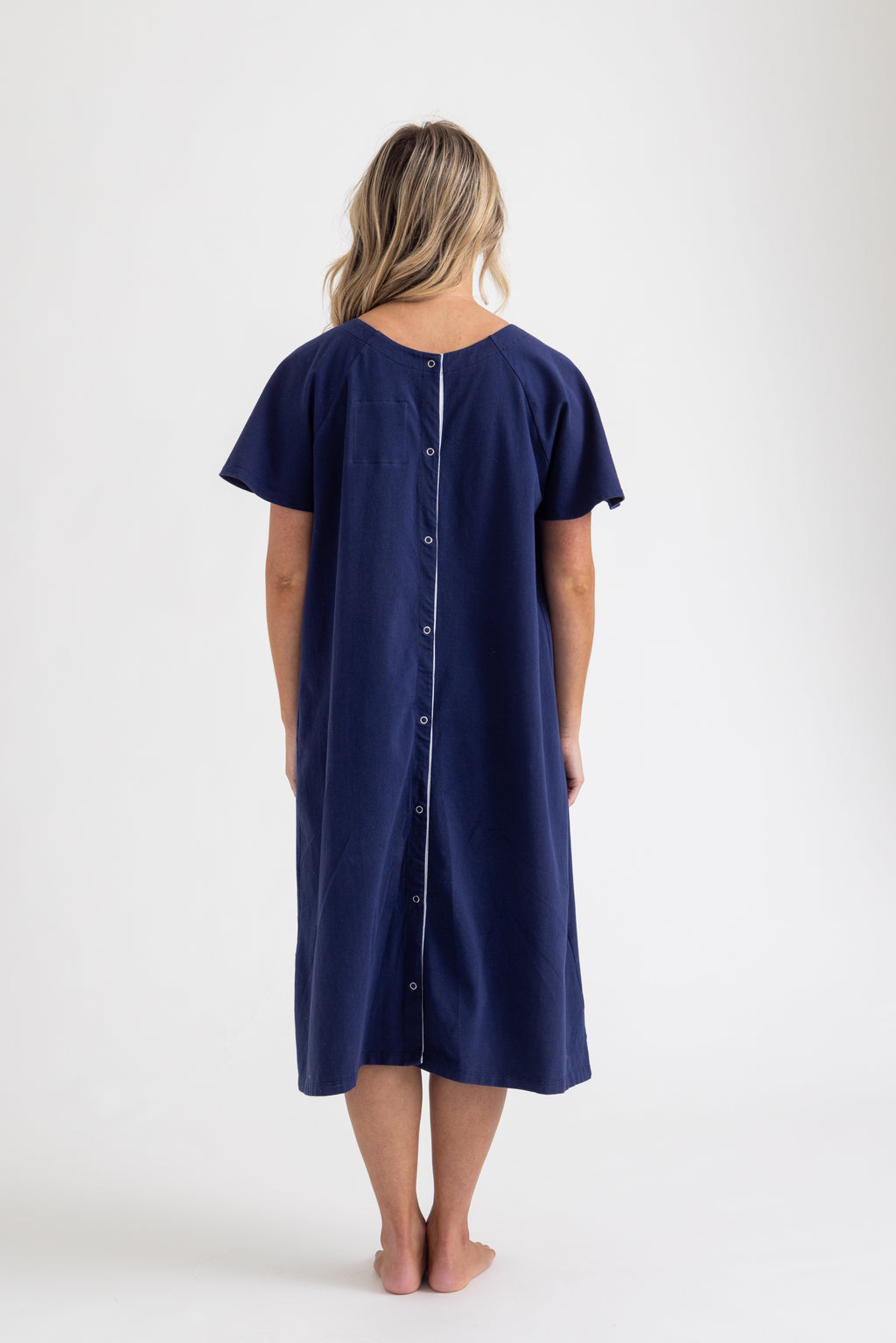 Luxury Patient Gown for Women (Navy) with image of back snaps 