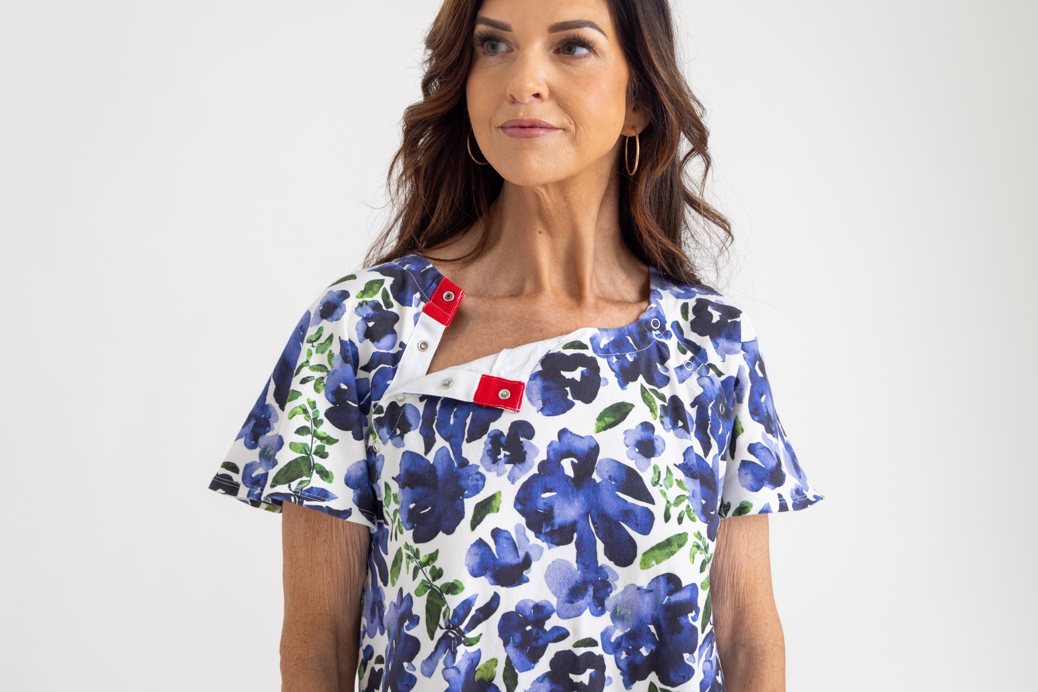 Hospital gown with snaps