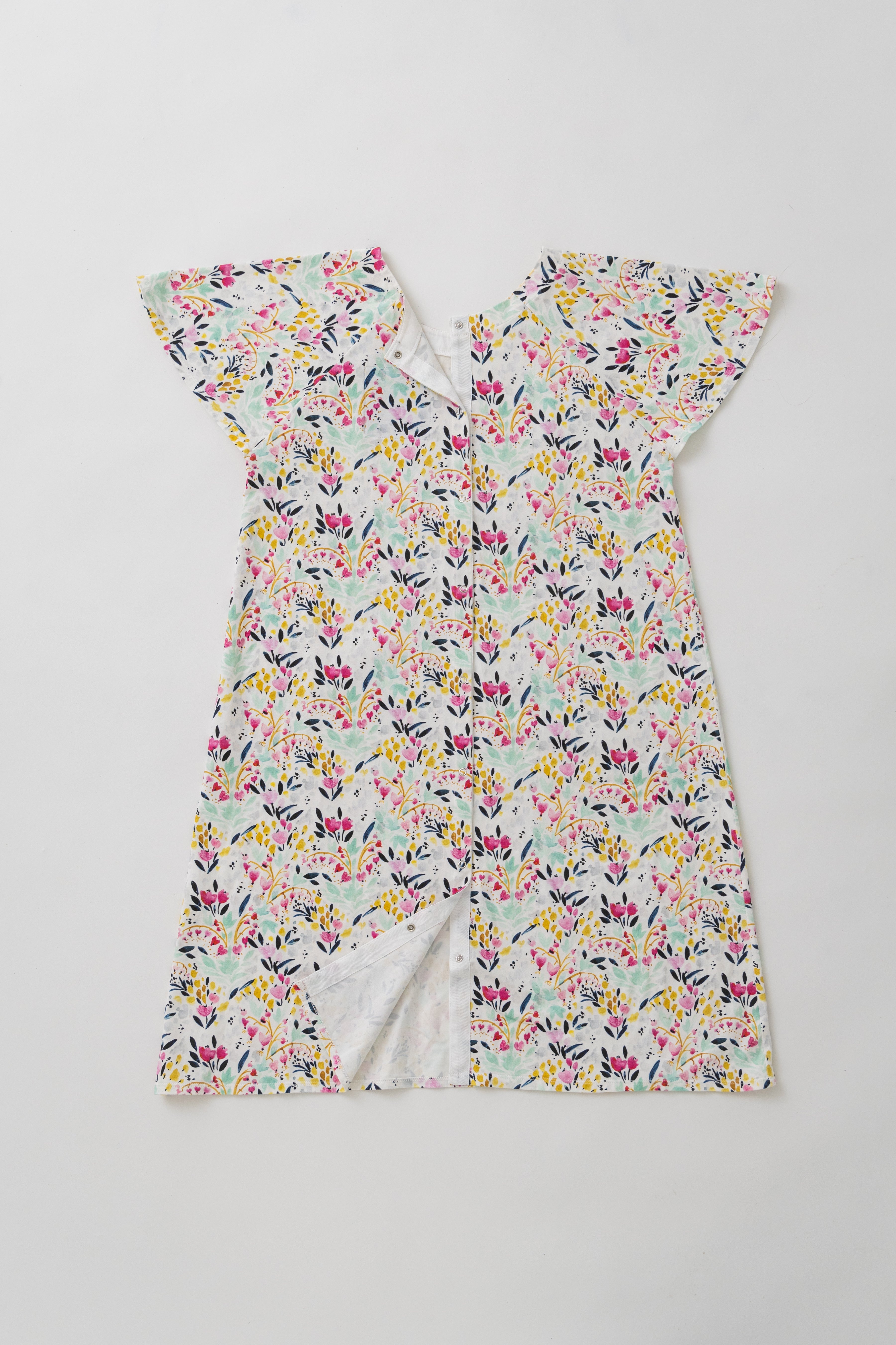Luxury Patient Gown with snaps